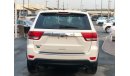 Jeep Grand Cherokee Jeep grand chorque model 2012 GCC car prefect condition full option low mileage panoramic roof leato