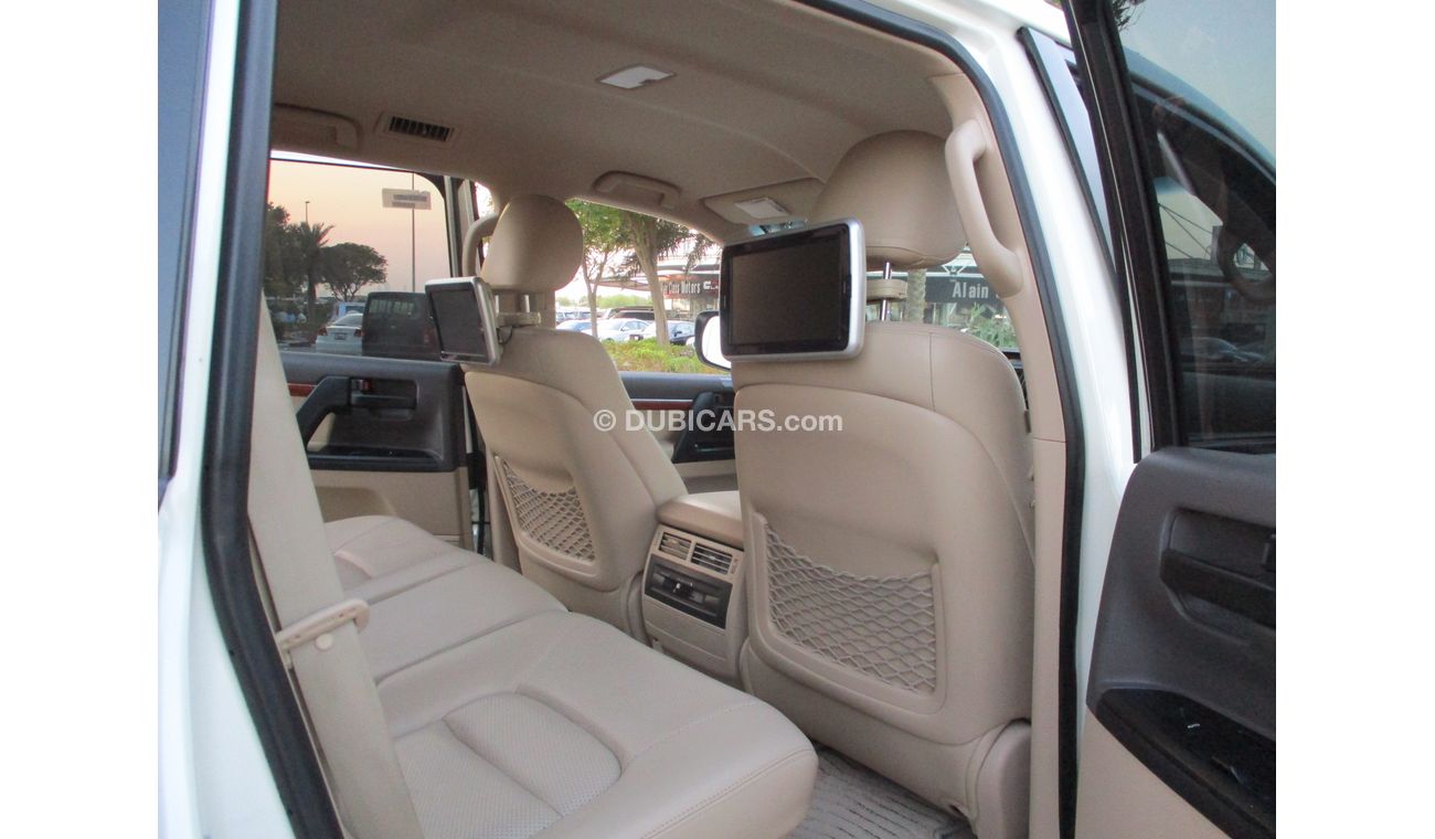 Toyota Land Cruiser EXR V8 MODEL 2014 GULF SPACE