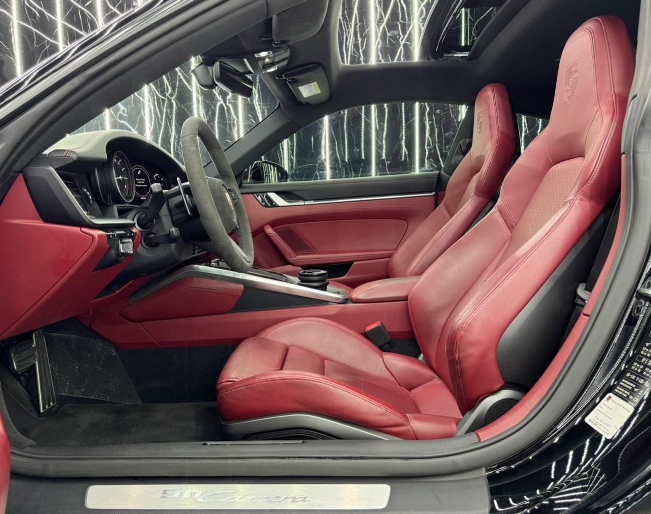 Porsche 911 CARRERA 3.0L (444 HP) Coupe 2020 Porsche 911, Just Been Serviced, Excellent Condition, GCC