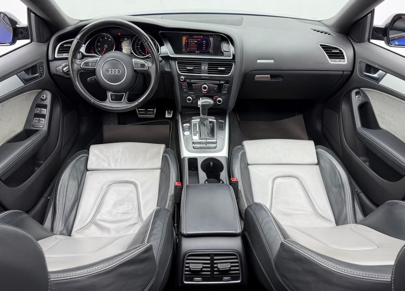 Audi A5 2016 Audi A5 35 TFSI S-Line, Full Service History, Excellent Condition, GCC