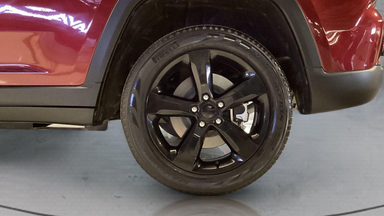 جيب جراند شيروكي Altitude | شامل الضمان | 0 ﺪﻔﻋﺓ ﺃﻮﻟﻯ