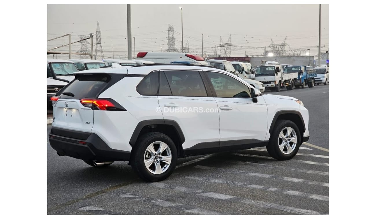 تويوتا راف ٤ 2020 Toyota Rav4 XLE 2.5l V4 /