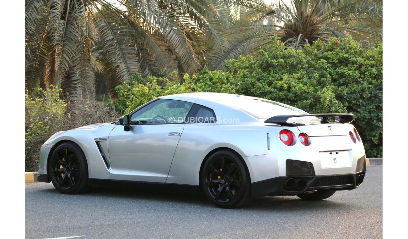 نيسان جي تي ار نيسان GT-R 2009 وارد أمريكا ألفا 7 بحاله ممتازه كلين تايتل  صبغة وكاله بحاله ممتازه