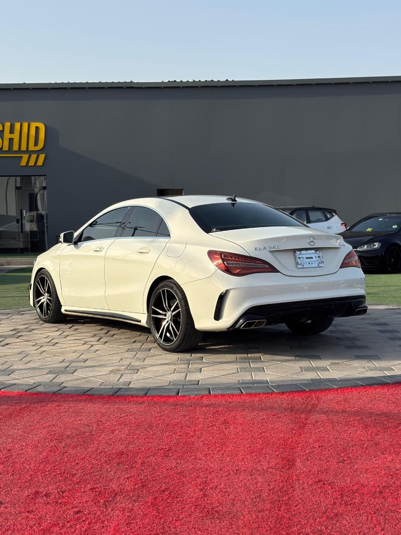 Mercedes Benz CLA250 STD