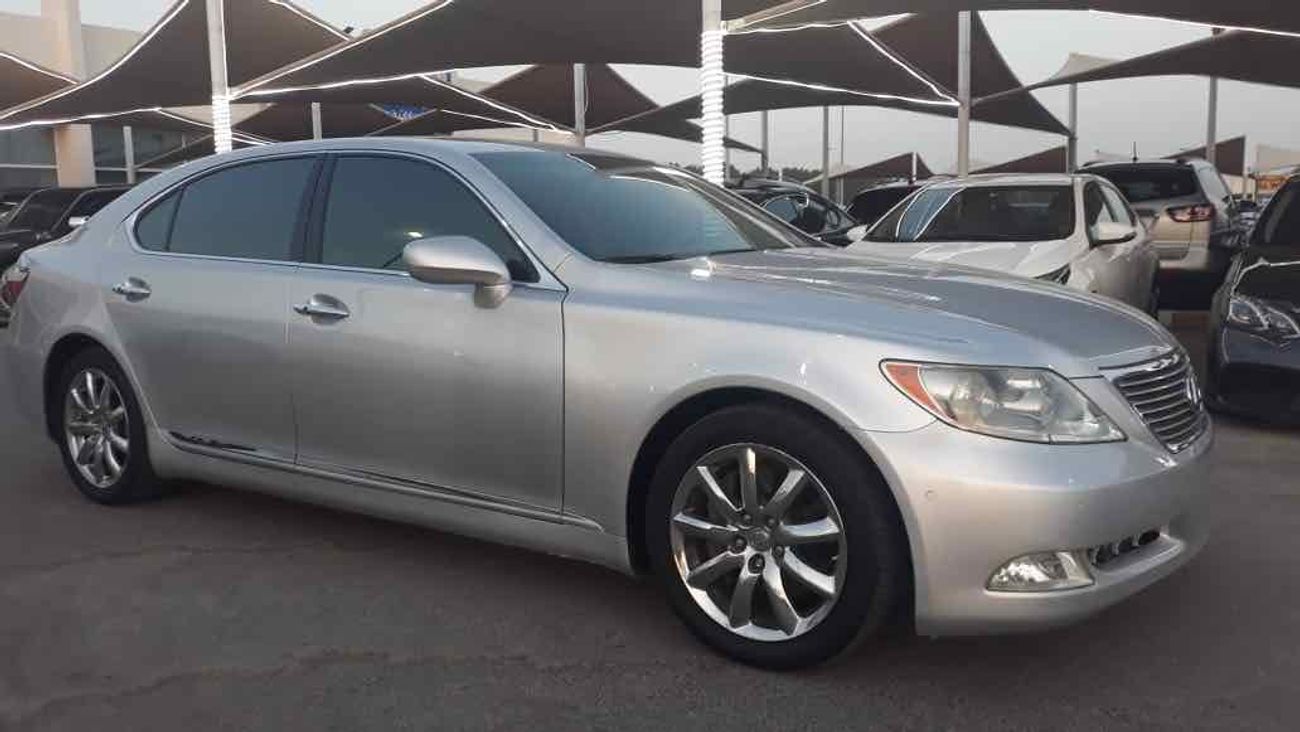 Lexus LS460
