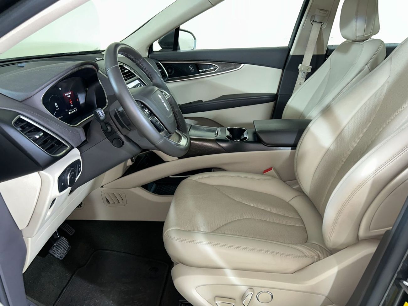 لينكولن ناوتيلوس NAU320 / FOC Insurance + Registration