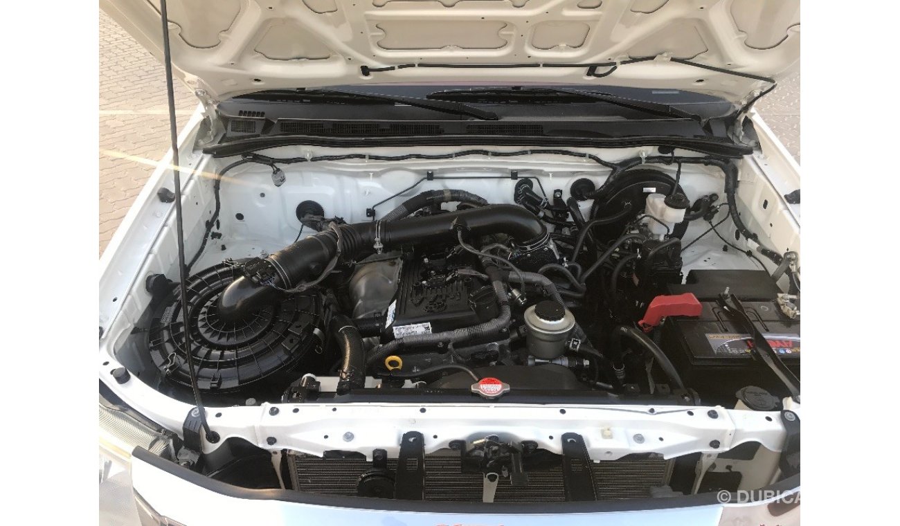 Toyota Hilux 2013 2.7