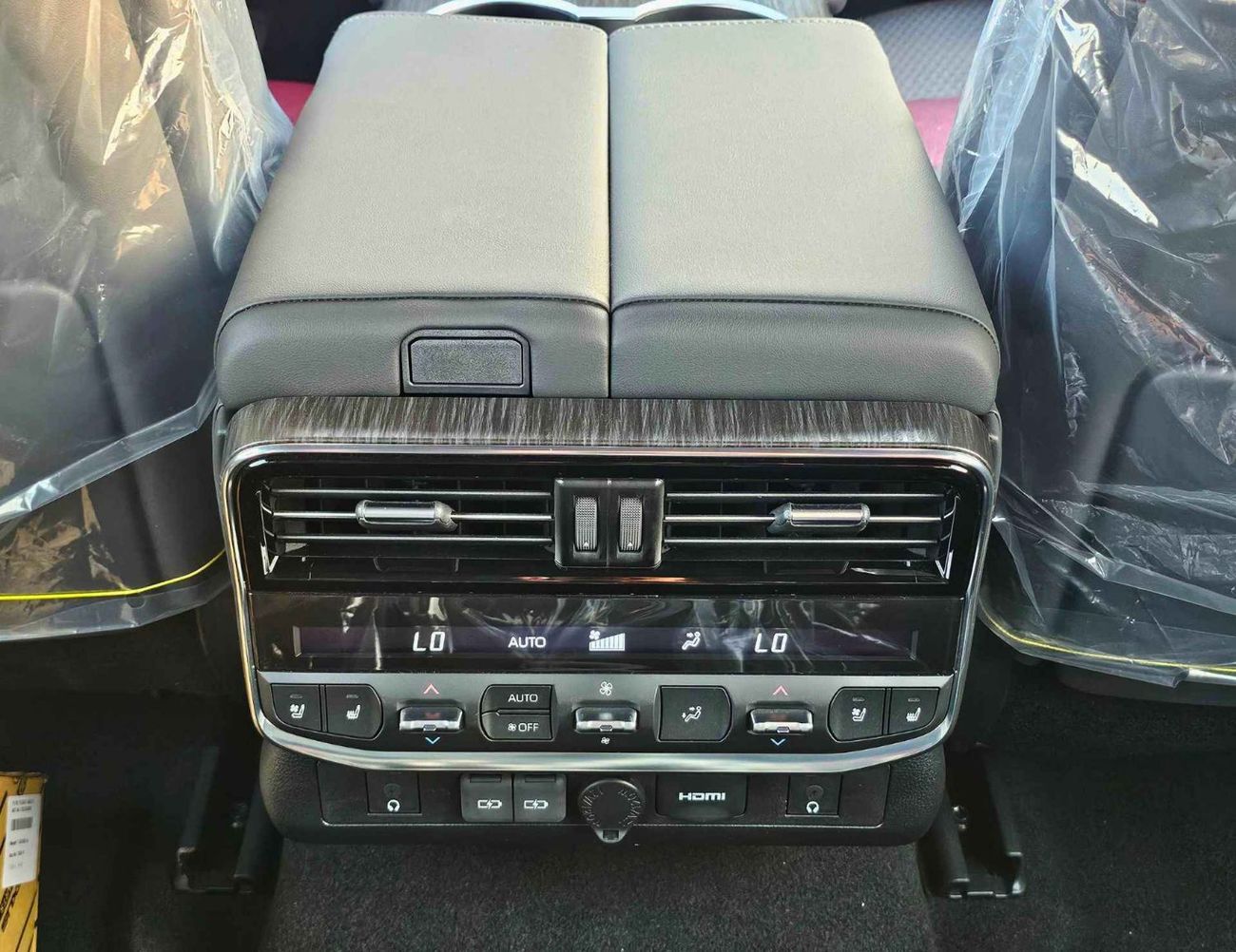 Toyota Land Cruiser VXR TWIN TURBO EXCL / HIGH OPTION / SUNROOF, LEATHER, POWER SEATS/3.5L PETROL V6 A/T/ (CODE#LCTVXRZ)