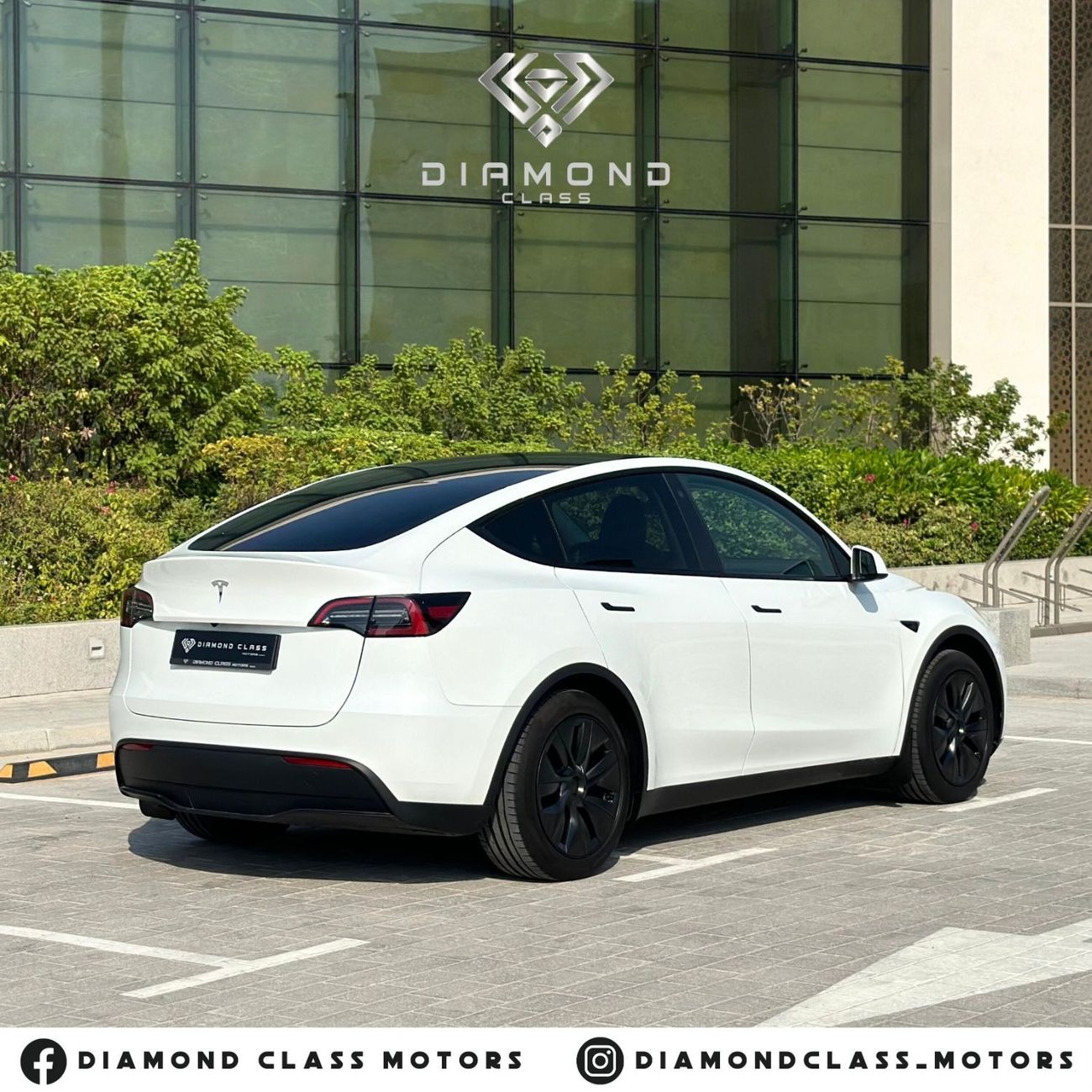 Tesla Model Y Tesla Model Y  Auto Pilot  2023 GCC 3,400 KM 169,000 AED Under Warranty from Tesla  Additional acces