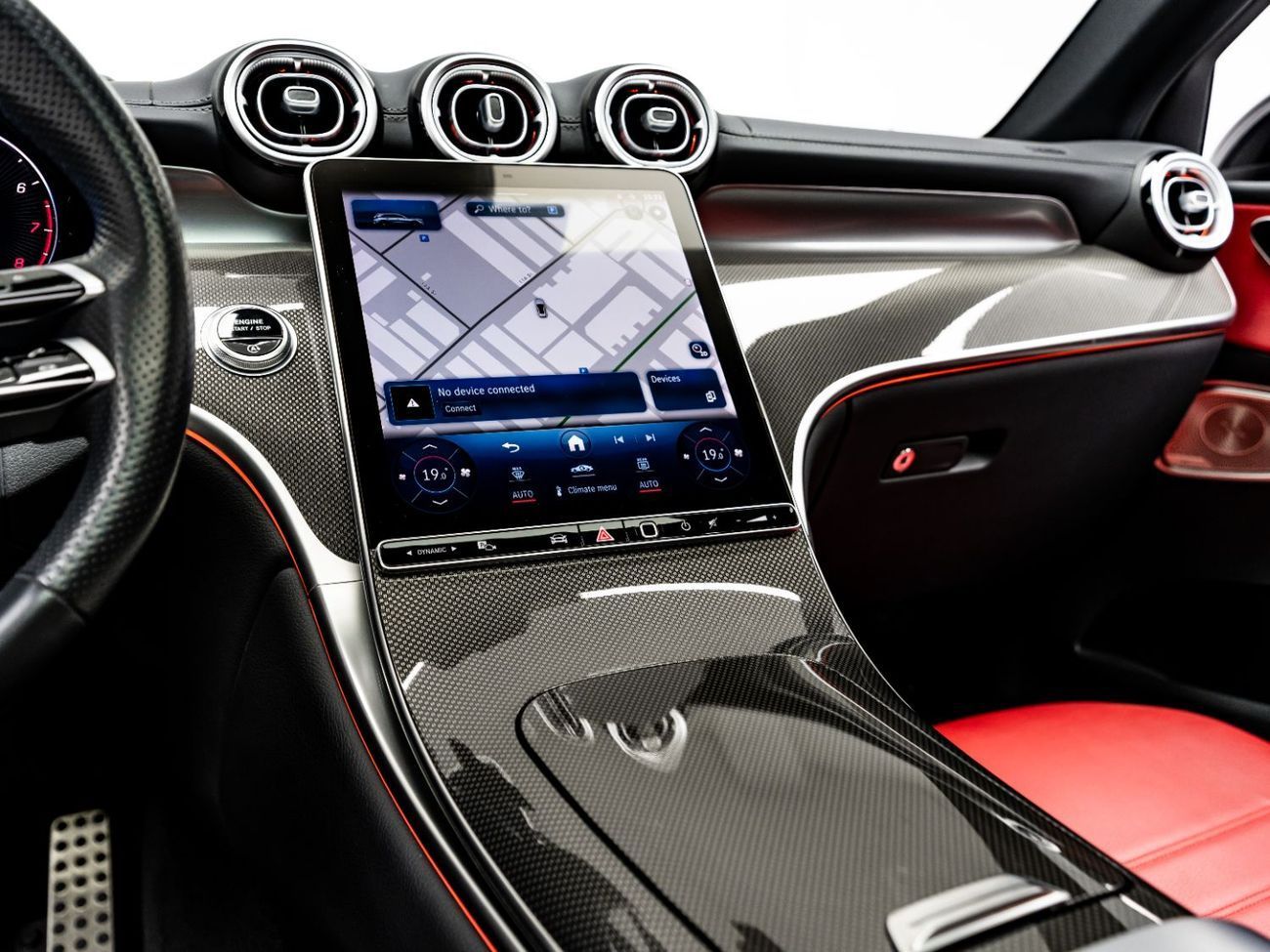 Mercedes-Benz GLC 300 2024 Mercedes GLC 300 4Matic, August 2029 Mercedes Warranty + Service Contract, Low KMs, GCC