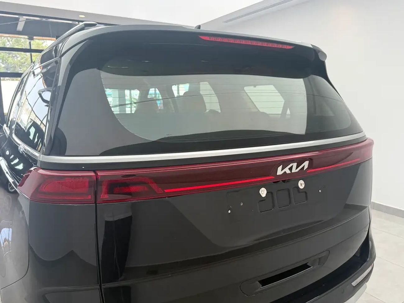 كيا كارنيفال GDI L 3.5L GDI L - GCC Specs - Excellent Condition