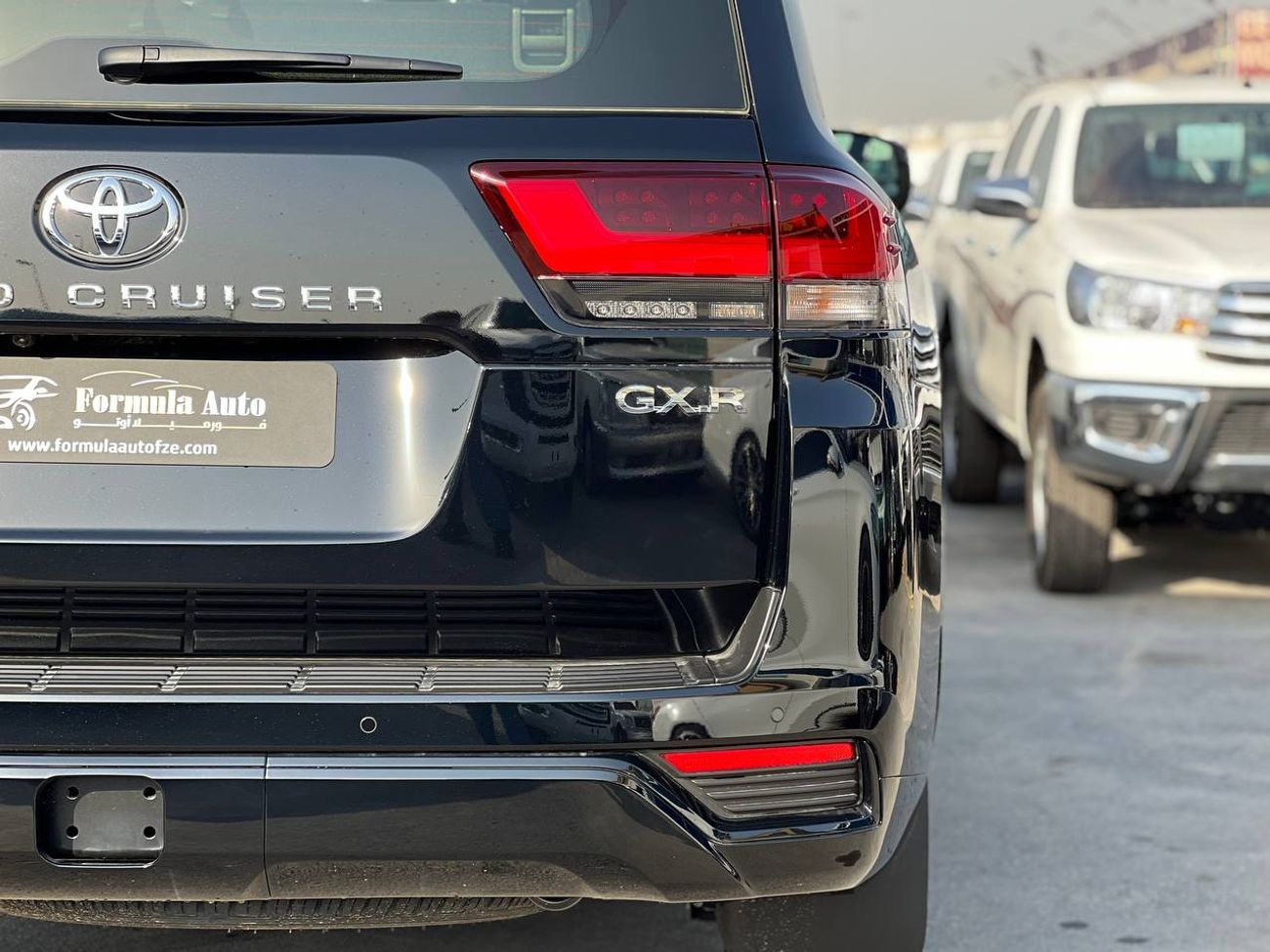 Toyota Land Cruiser GXR 3.5L PTR A/T // 2026 // HIGH OPTION WITH RADAR , LEATHER & POWER SEATS , DVD & BACK CAMERA // SP