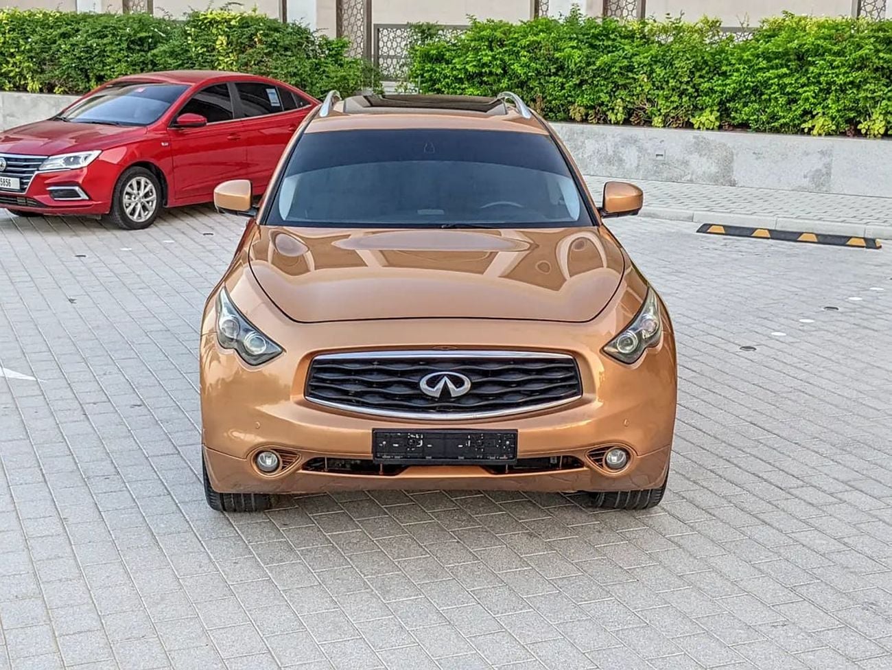 إنفينيتي FX50 Sport GCC Specs Very Clean Agency Mint Condition V8 Premium Luxury SUV