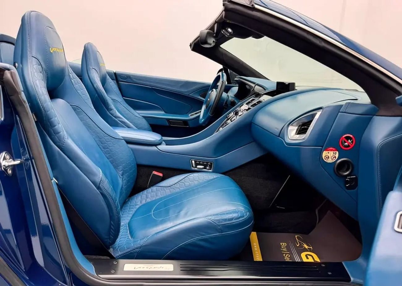 Aston Martin Vanquish VOLANTE