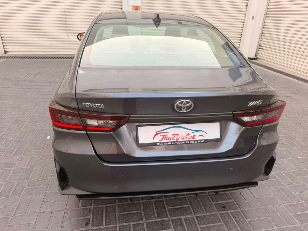 Toyota Yaris E
