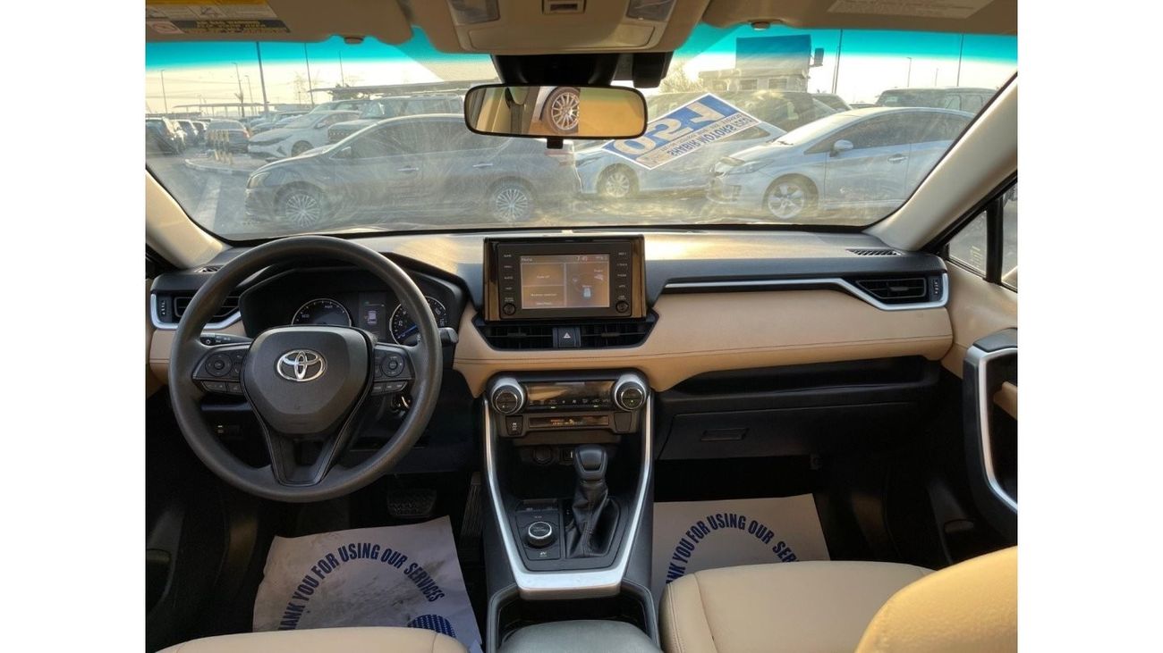 تويوتا راف ٤ LE