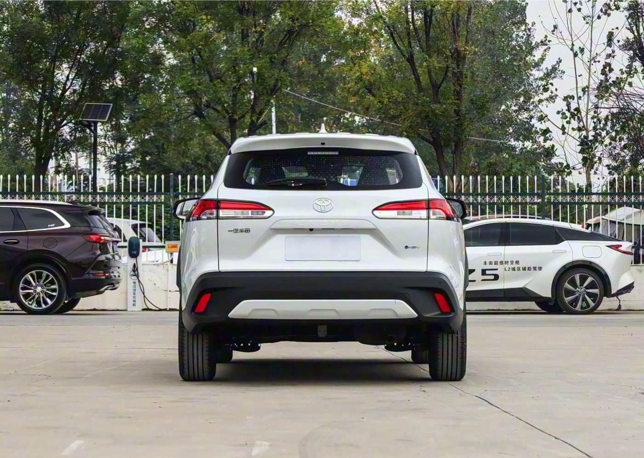 تويوتا كورولا كروس 2.0L HYBRID INTELLIGENT HYBRID 2026