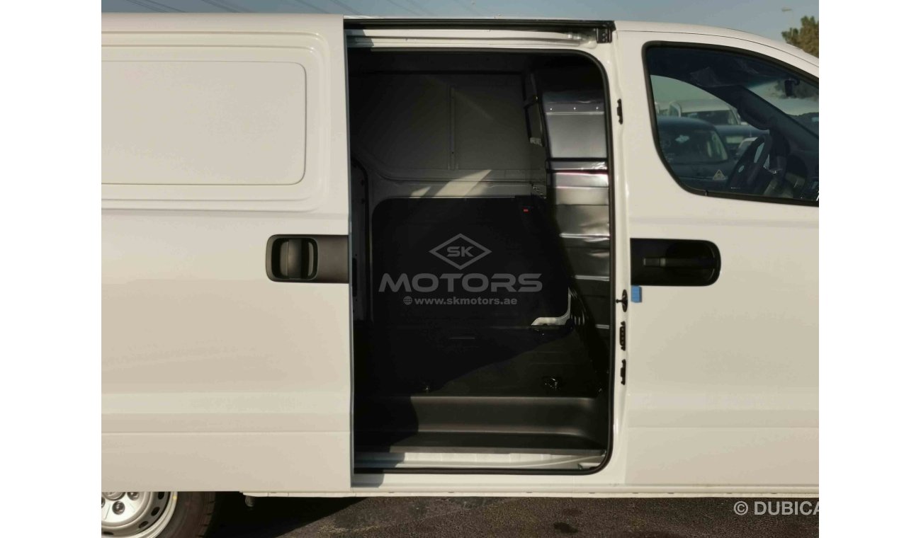 هيونداي H-1 2.4L Petrol, Cargo Van, Manual Gear (CODE # HCV02)