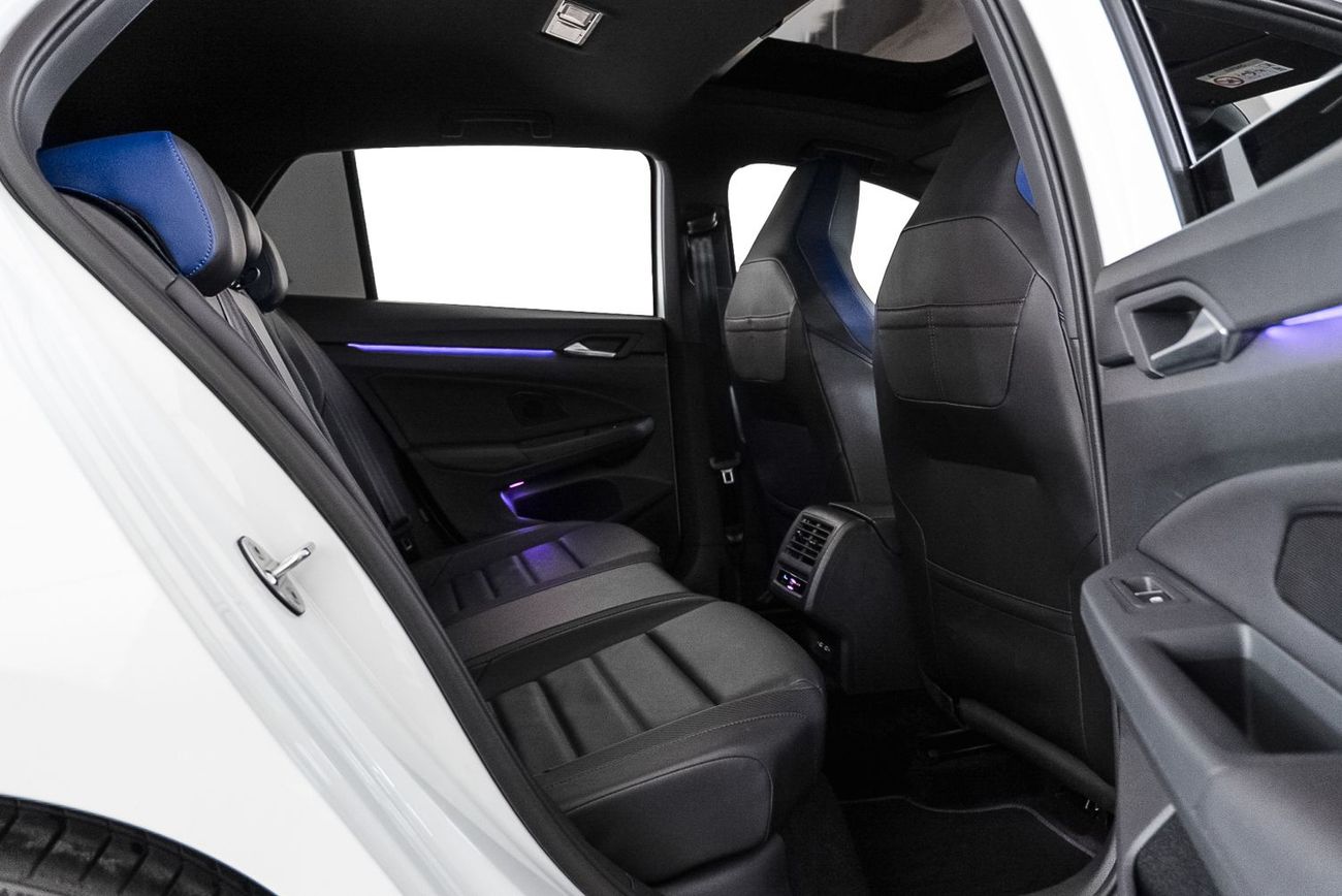 فولكس واجن جولف ار Base 2.0T