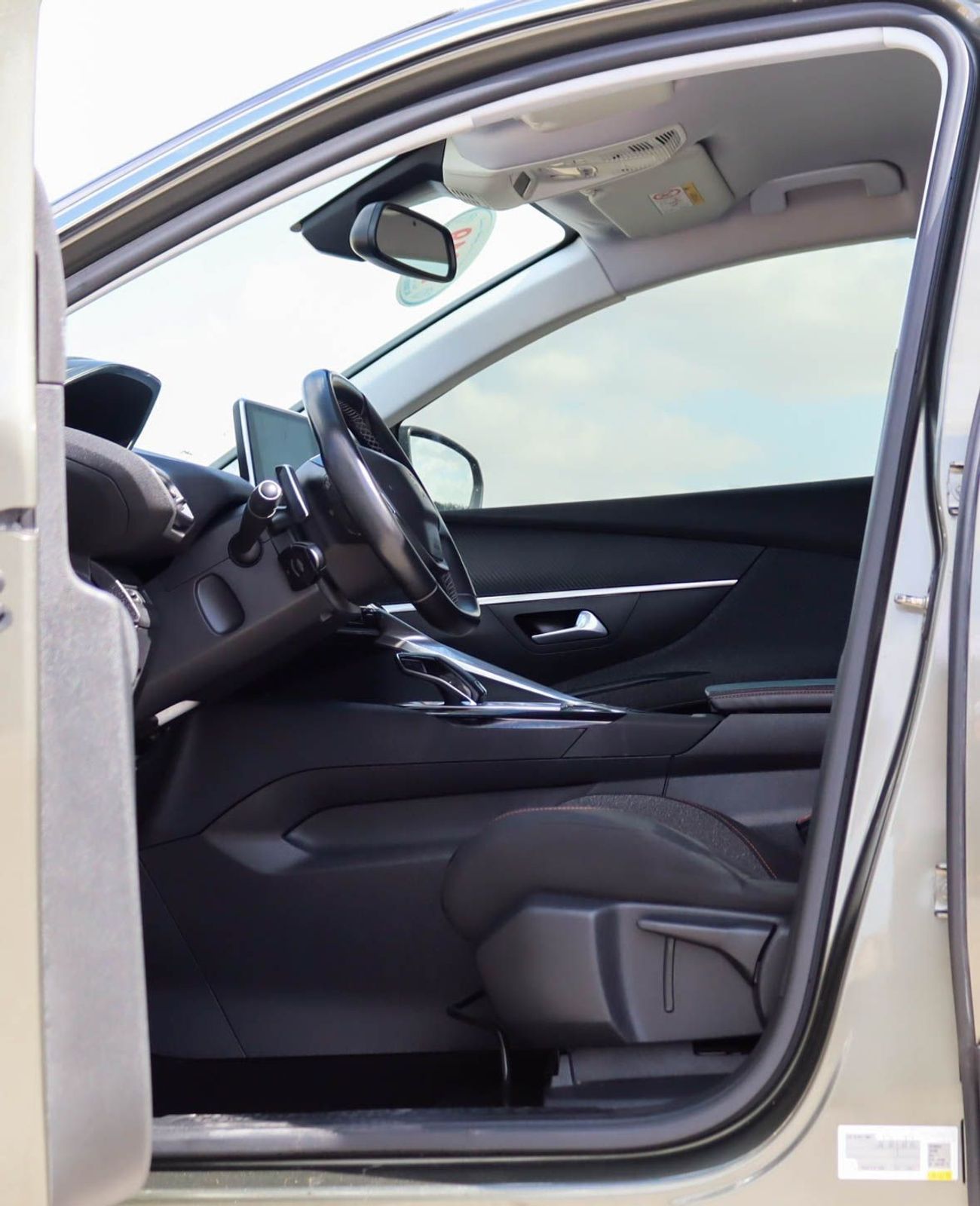 بيجو 5008 اكتيف بيجو 5008 2019 خليجي بحالة ممتازة بدون صبغ بدون حوادث