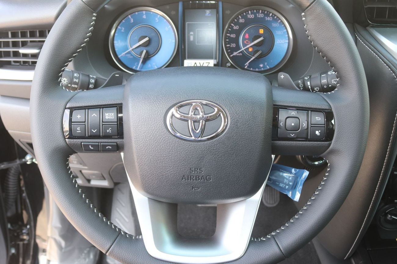 Toyota Fortuner SR5 V6 . 4.0L . Petrol . 4WD . 6-Speed Automatic . 7 Seats . 4 Doors 2026 Model . For Export