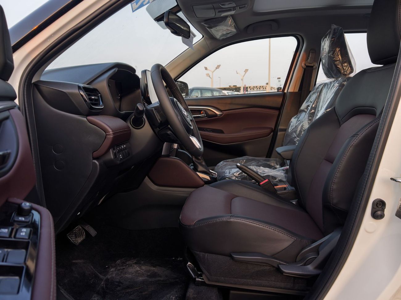 Toyota Urban Cruiser EXPORT ONLY - TOYOTA URBAN CRUSIER 1.5L