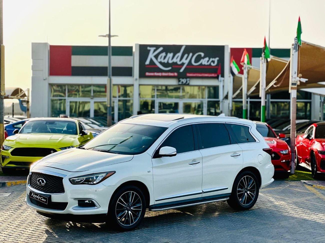 Infiniti QX60 LUXURY | Monthly 1000/- | 0% DP | Sunroof | Memory Seats | Fog Lights | # 26256