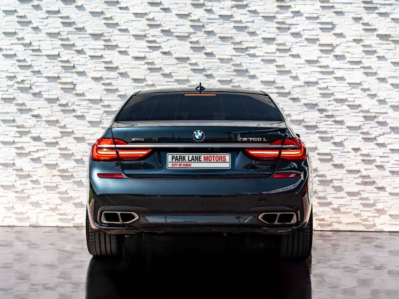 BMW M760Li xDrive 6.6L