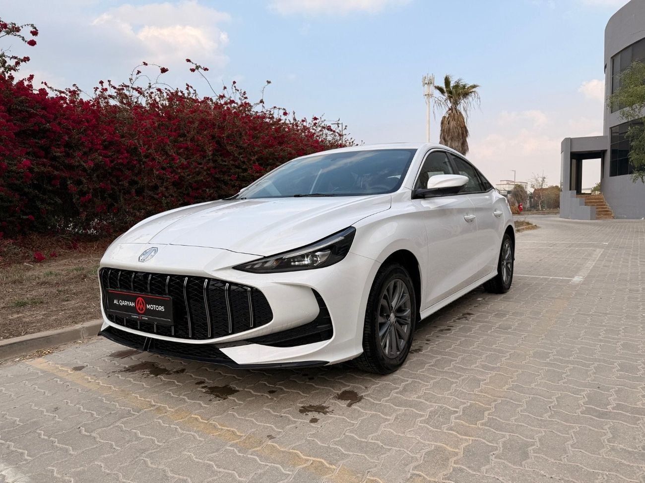 أم جي 5 MG5 2025 180DVVT Global Deluxe Edition - Automatic with Sunroof | Export price