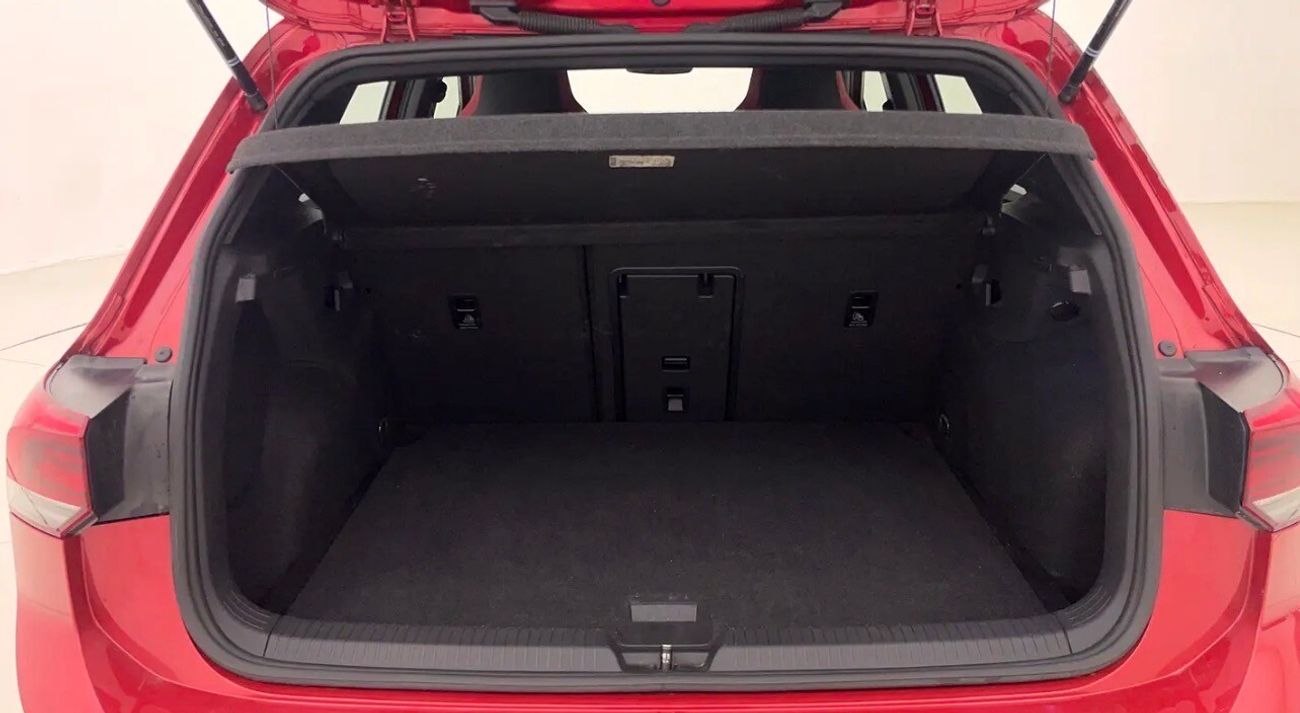 فولكس واجن جولف GTI