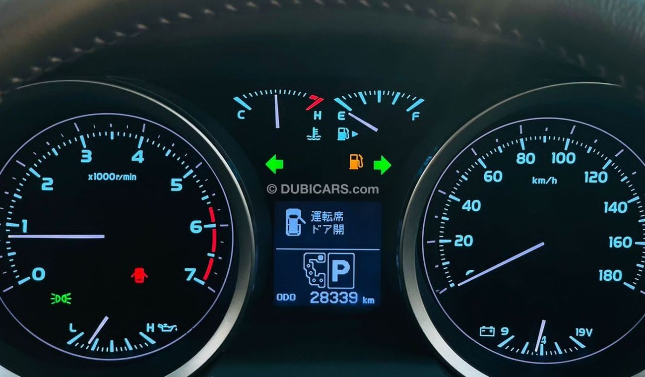 Toyota Land Cruiser LC300 Face-Lifted 4.7L 360 Camera 4WD Premium Beige Interior Sunroof Petrol 7 Seats