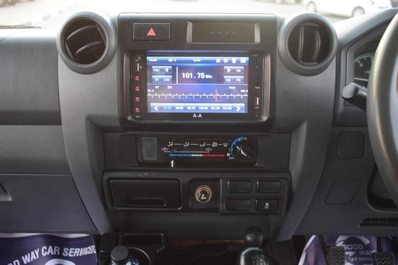 تويوتا لاند كروزر بيك آب Double Cabin 4.5L