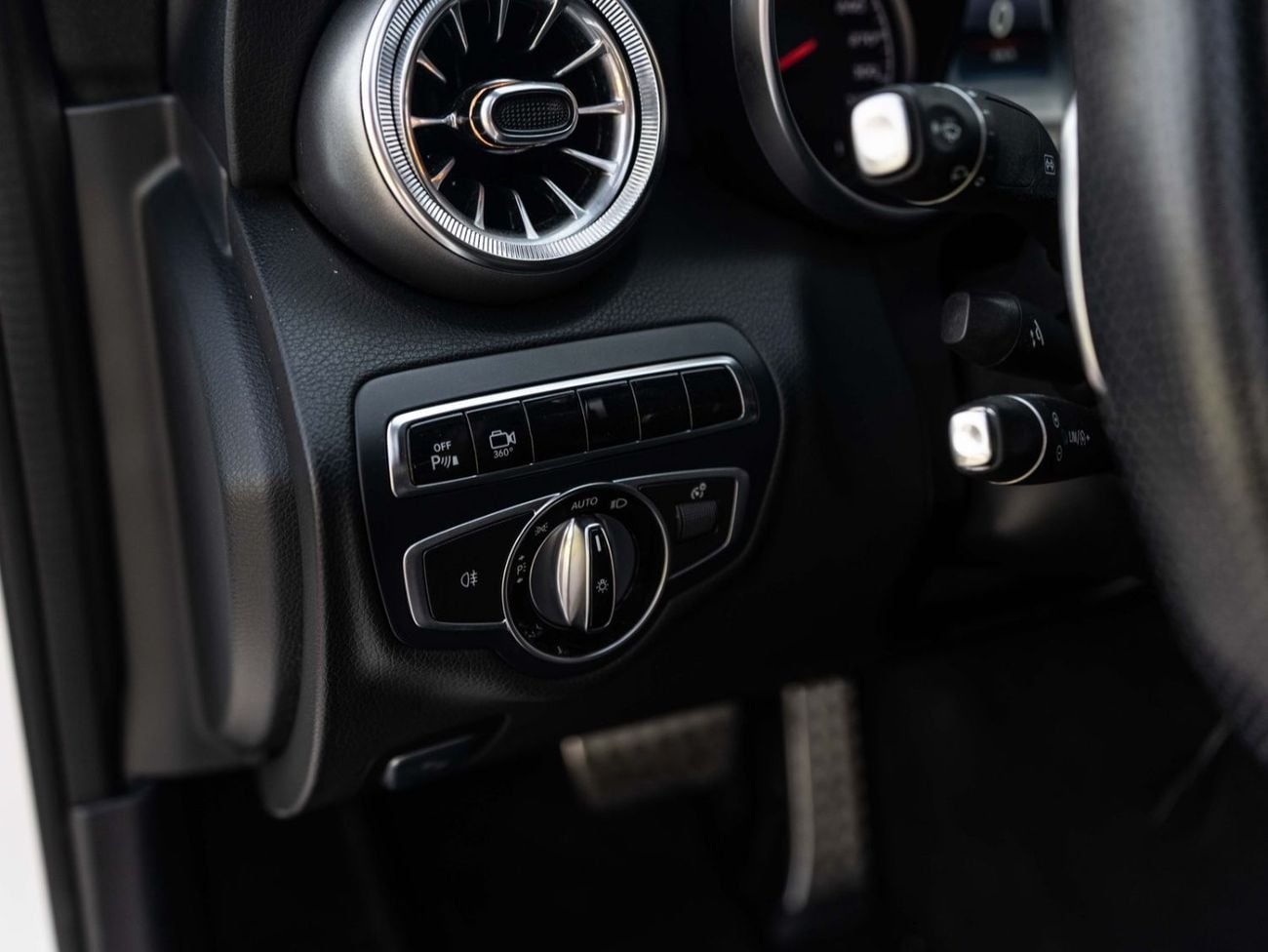 Mercedes Benz C63 AMG STD