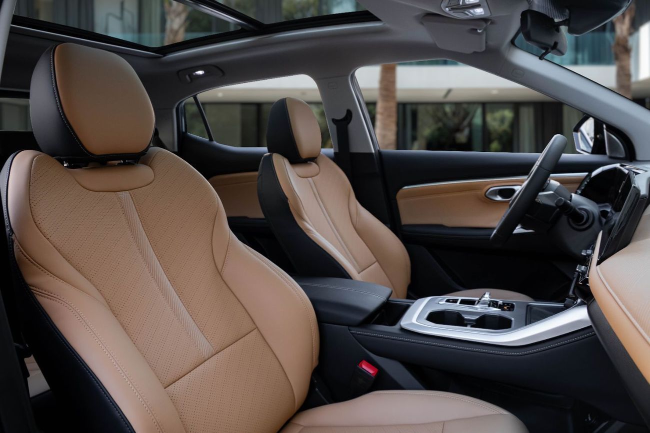 جي إي سي GS3 EMZOOM R-STYLE | 1,528 P.M | 0% Downpayment | 5 YEARS WARRANTY