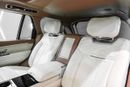 لاند روفر رينج روفر Vogue SV LWB, Executive Class Rear Seats, Al Tayer Warranty + Service!!