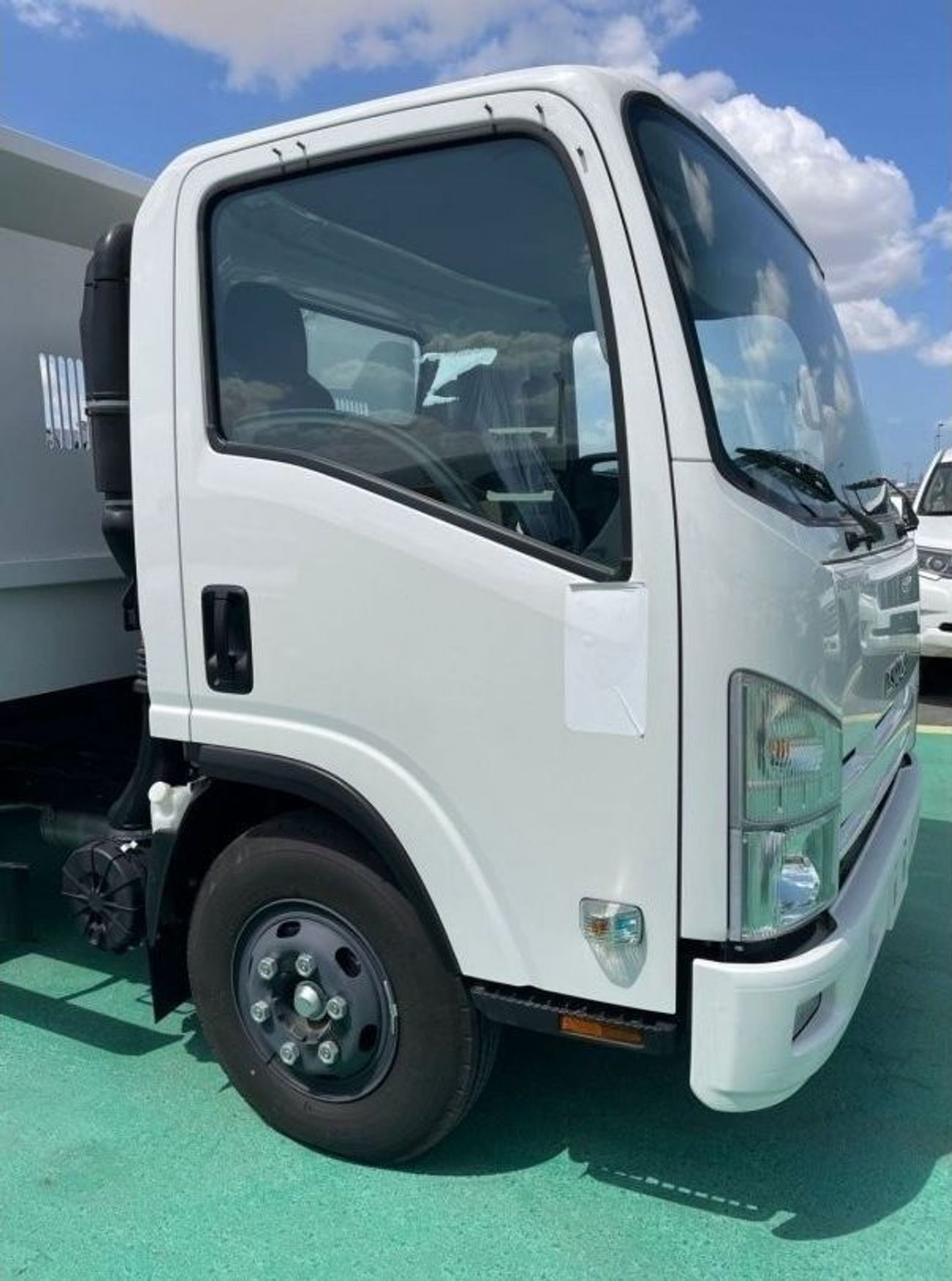 Isuzu NPR 4  ton tipper