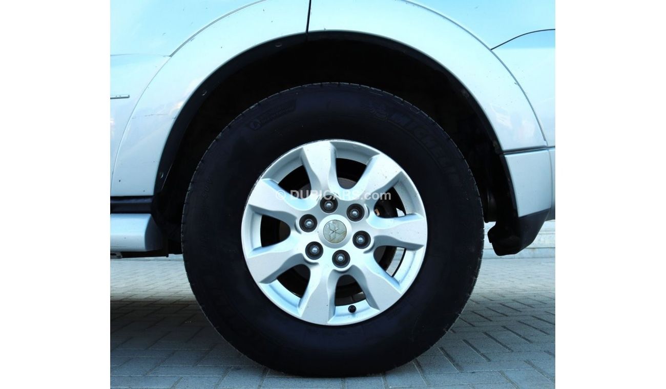 Mitsubishi Pajero GLS Mitsubishi Pajero 2015 GCC, full option, in excellent condition