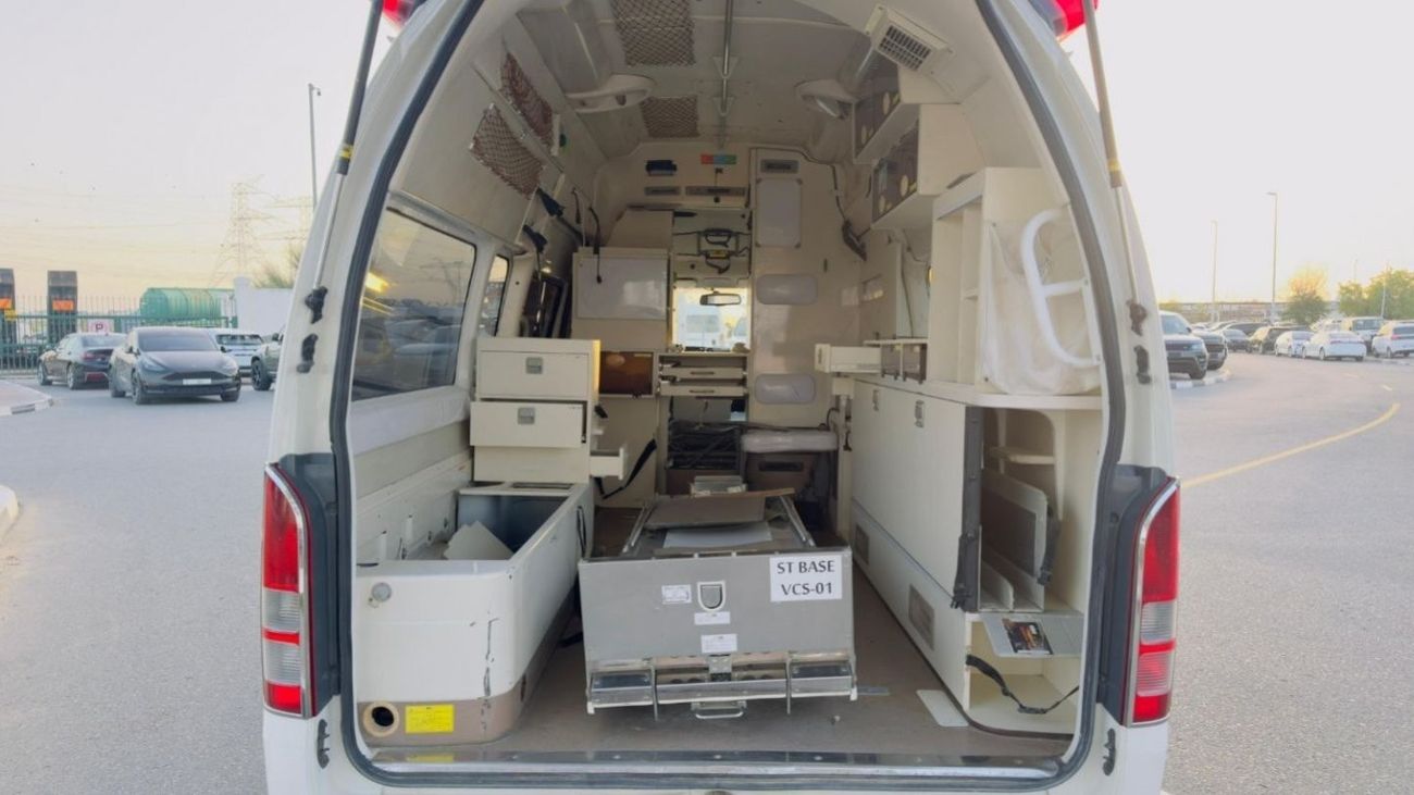 Toyota Hiace AMBULANCE | 2.7L PETROL | RHD | 2018 | CABINET FOR MEDICAL EQUIPEMENT
