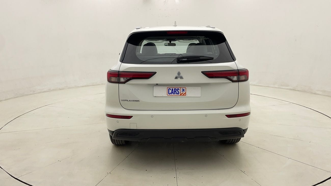 Mitsubishi Outlander MIDLINE WITH SUNROOF 2.5 | Zero Down Payment | Home Test Drive