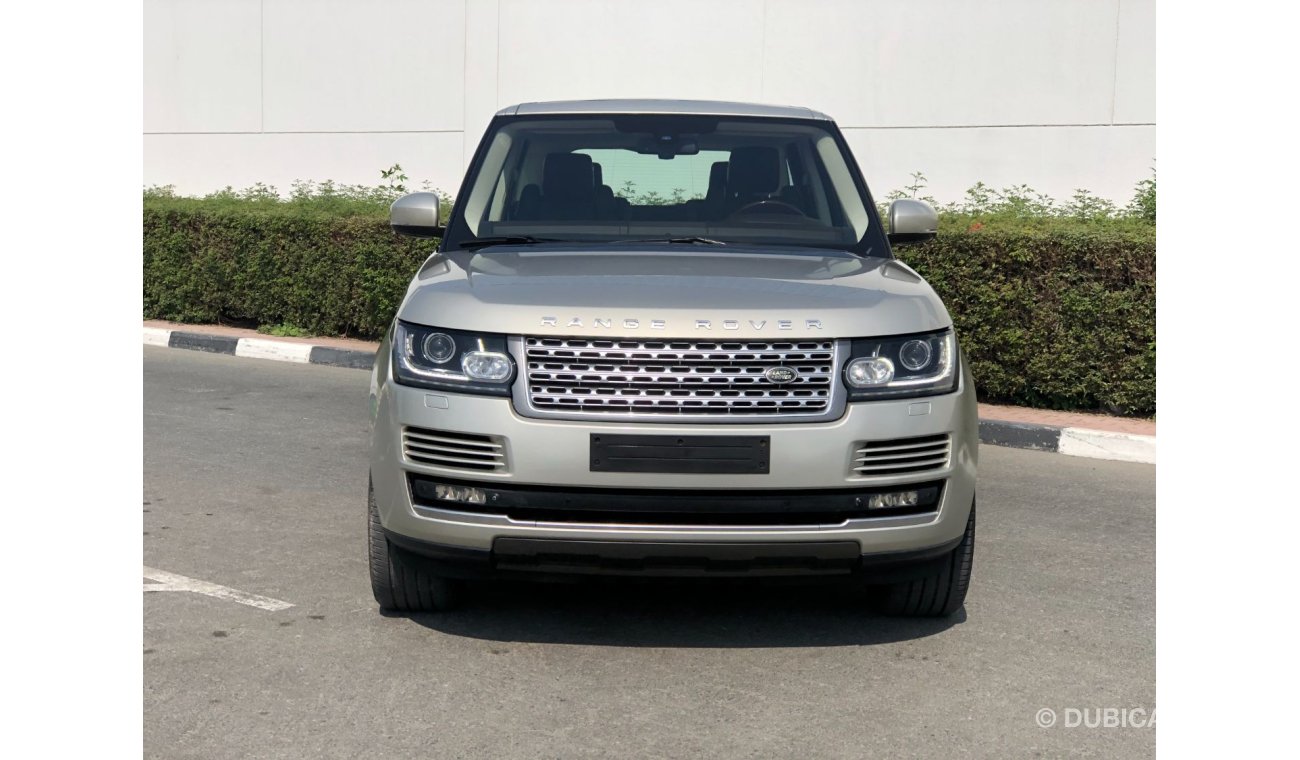 Land Rover Range Rover Vogue SE Supercharged AED 3589/ monthly UNLIMITED KILOMETRE WARRANTY 2014 RANGE ROVER VOGUE SUPERCHARGED V8 5.0 LTR