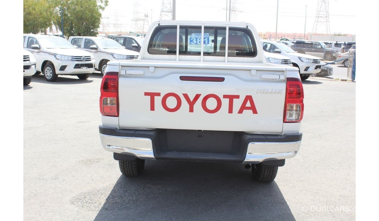 Toyota Hilux GL   2.4   L    Diesel