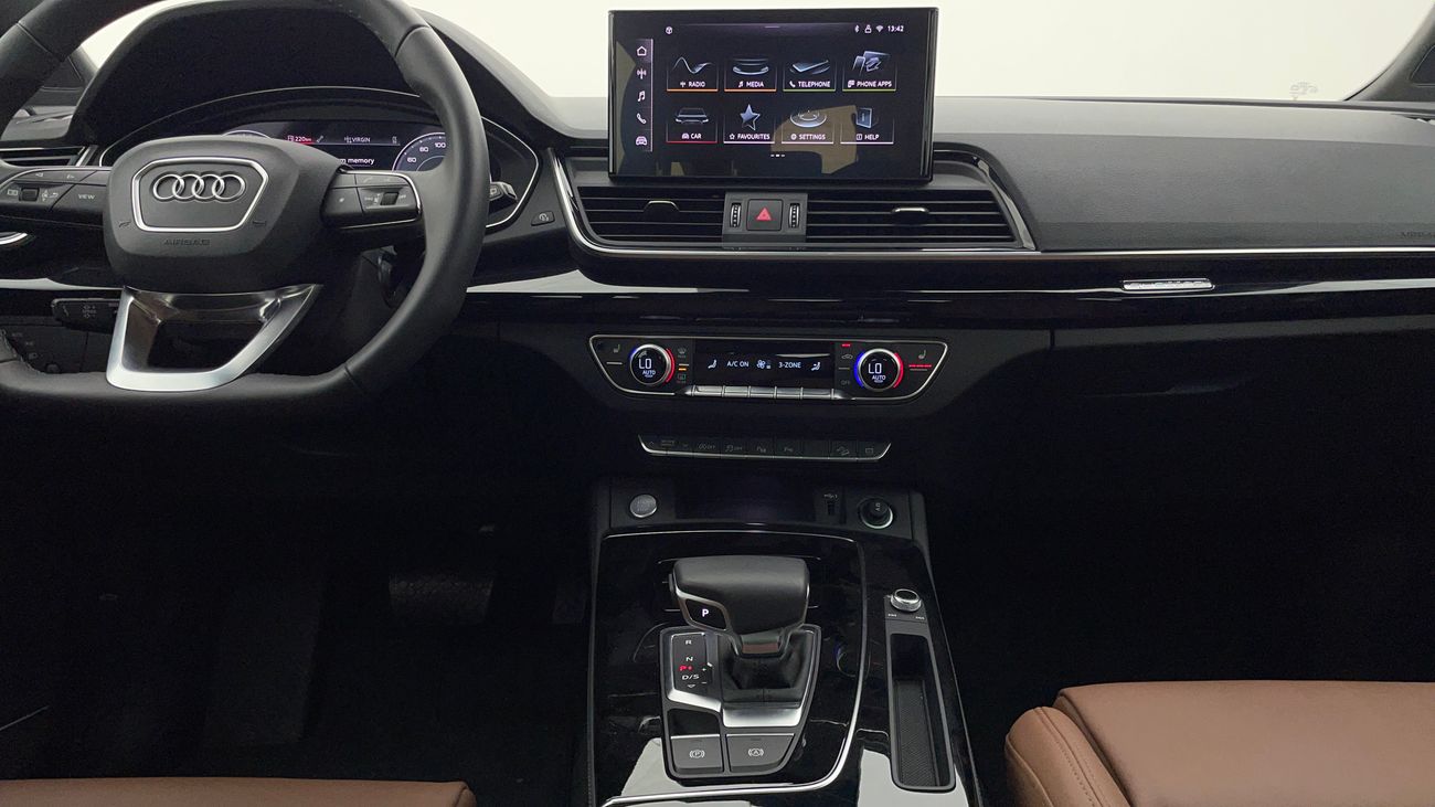 Audi Q5 45 TFSI Quattro S Line 2.0L (252 HP) 2025 S LINE | AED 2927/Month | 0 DP | 30 Day Return | Warranty