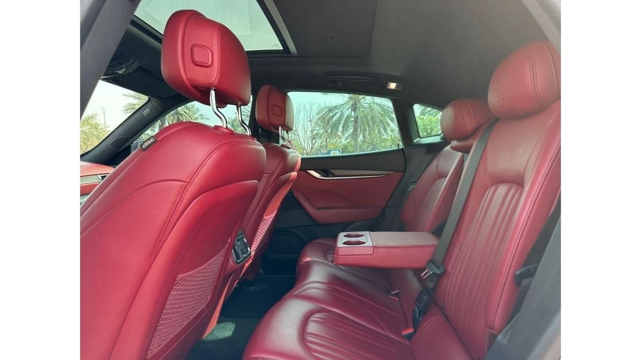 Maserati Levante Std