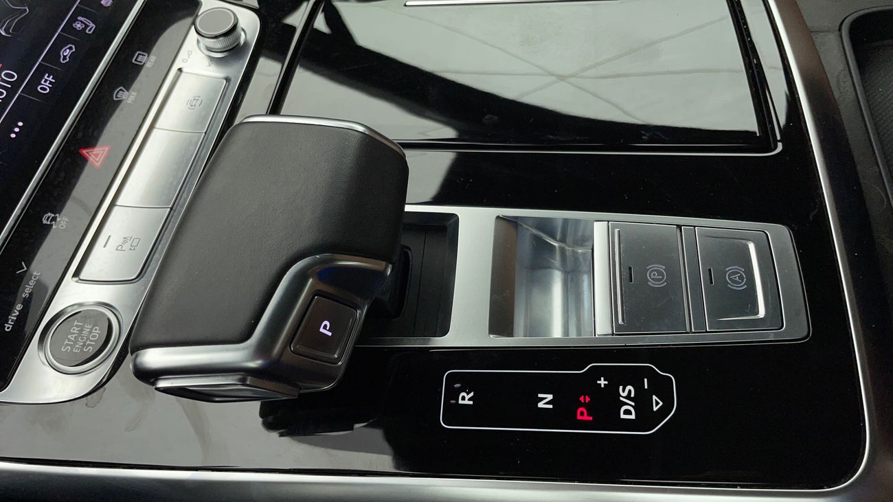 Audi Q7 55 TFSI S LINE 3 | Zero Down Payment | Home Test Drive