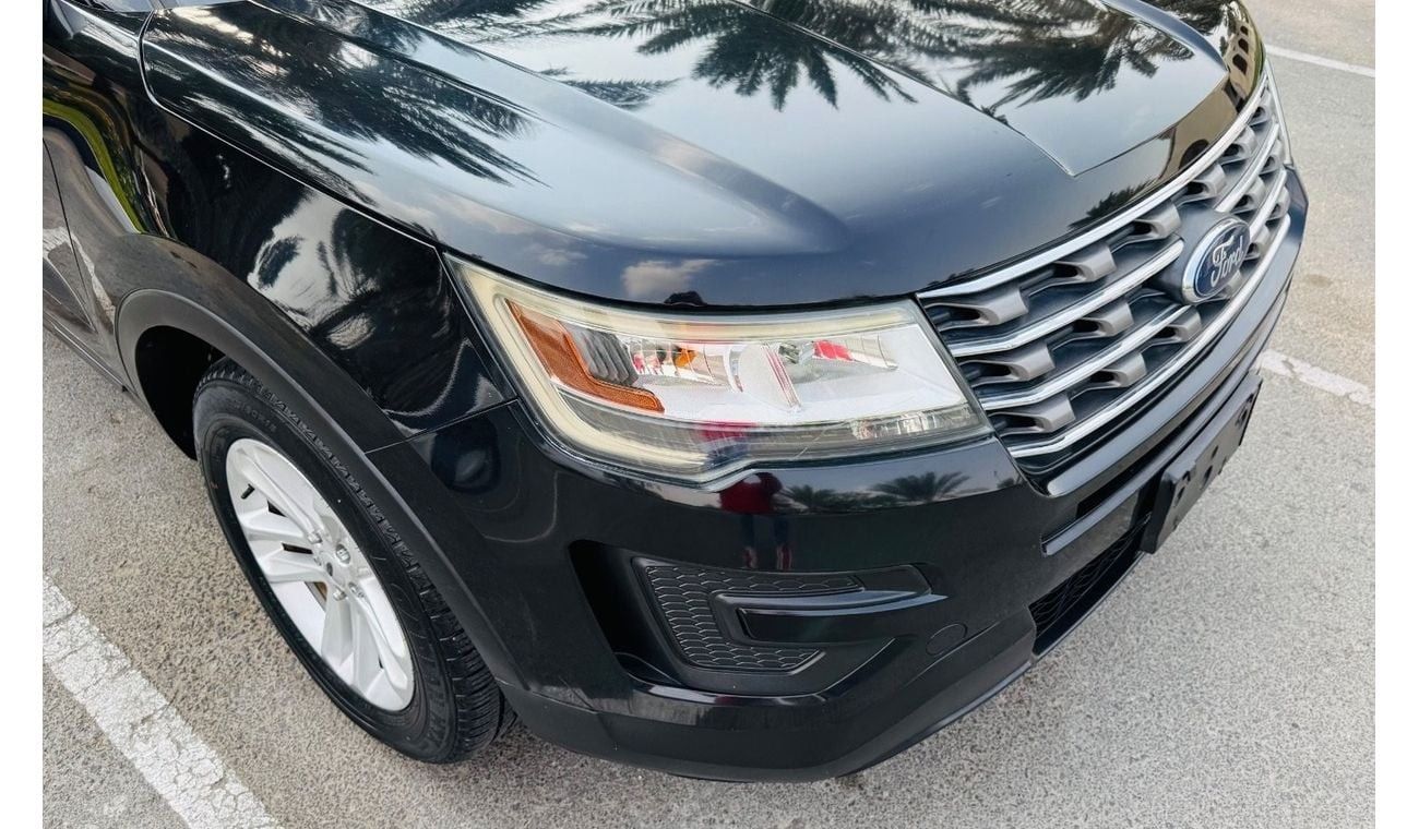 Ford Explorer Std 3.5L 4WD