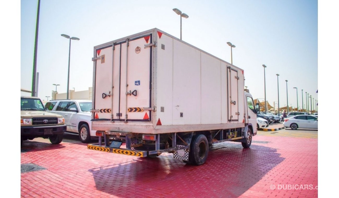 ميتسوبيشي كانتر 2006 | MITSUBISHI CANTER 4.2TON TRUCK | THERMO KING FRIZER| 14 FEET | GCC | VERY WELL-MAINTAINED | S