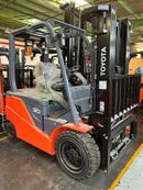 Toyota Fork lift TOYOTA 3.0 TON 3 STAGE ELECTRIC FOUR WHEEL FORKLIFT MODEL 8FBN30. (Export Only)