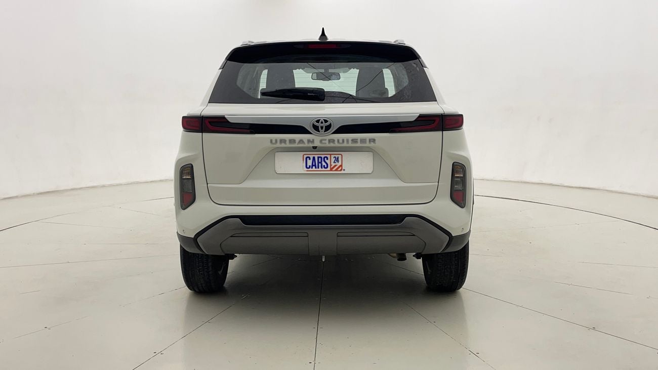 تويوتا أوربان كروزر GLX 1.5 | بدون دفعة مقدمة | اختبار القيادة في المنزل