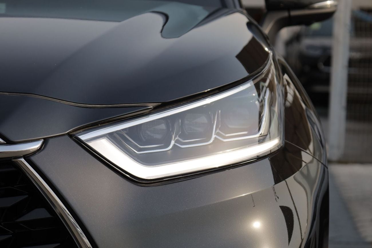 تويوتا هايلاندر Automatic . Hybrid . SUV/Crossover . All Wheel Drive . 7 Seats . 5 Doors ▾ Brand new 2026 Toyota Highlander Limited E-Four Hybrid 2.5L, Chinese Specs. Premium top-tier trim fe