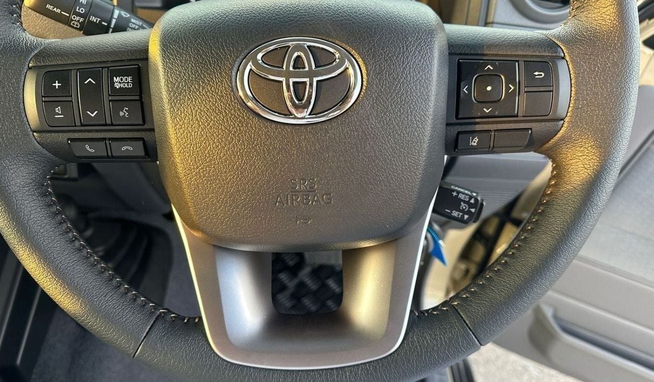 Toyota Land Cruiser 70 RHD DIESEL 2.8 Auto turbo  AUTO